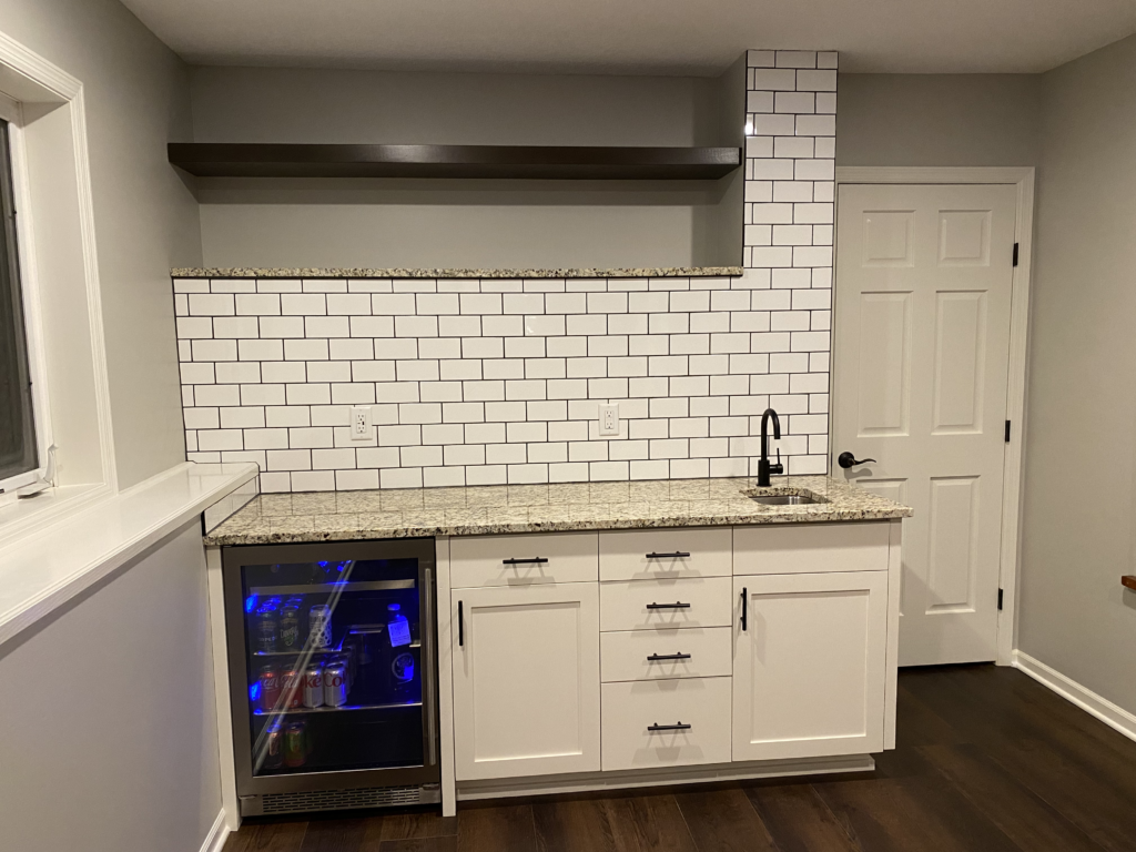 Modern Basement Wet Bar Ideas